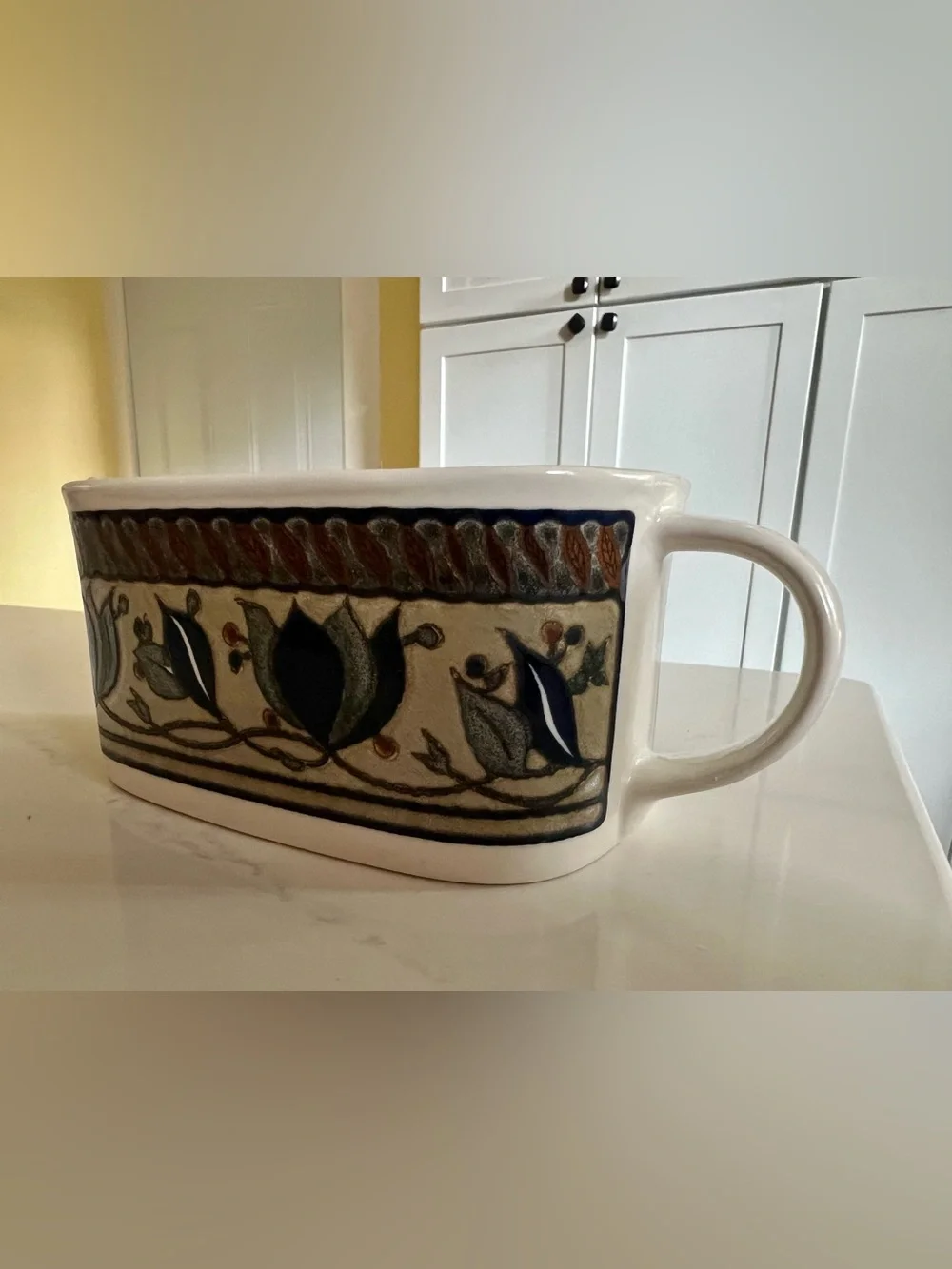 Mikasa Intaglio Arabella Gravy Boat Botanical Band
